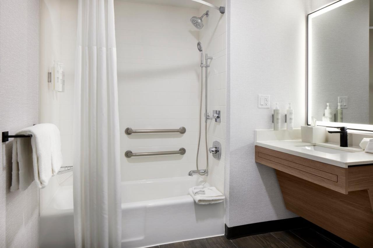 Hotel Hampton Airport Newark