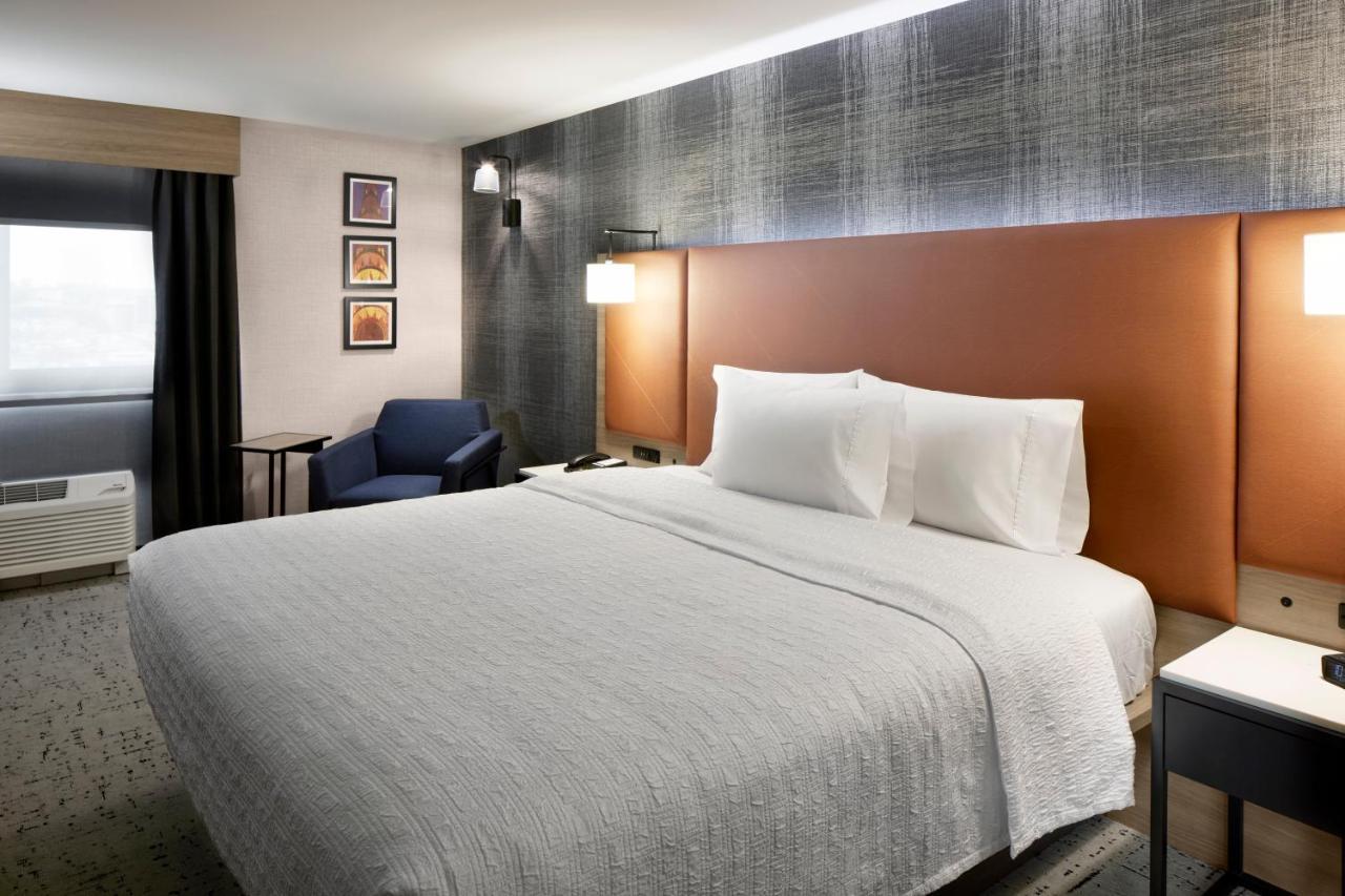 Hampton Airport 3*