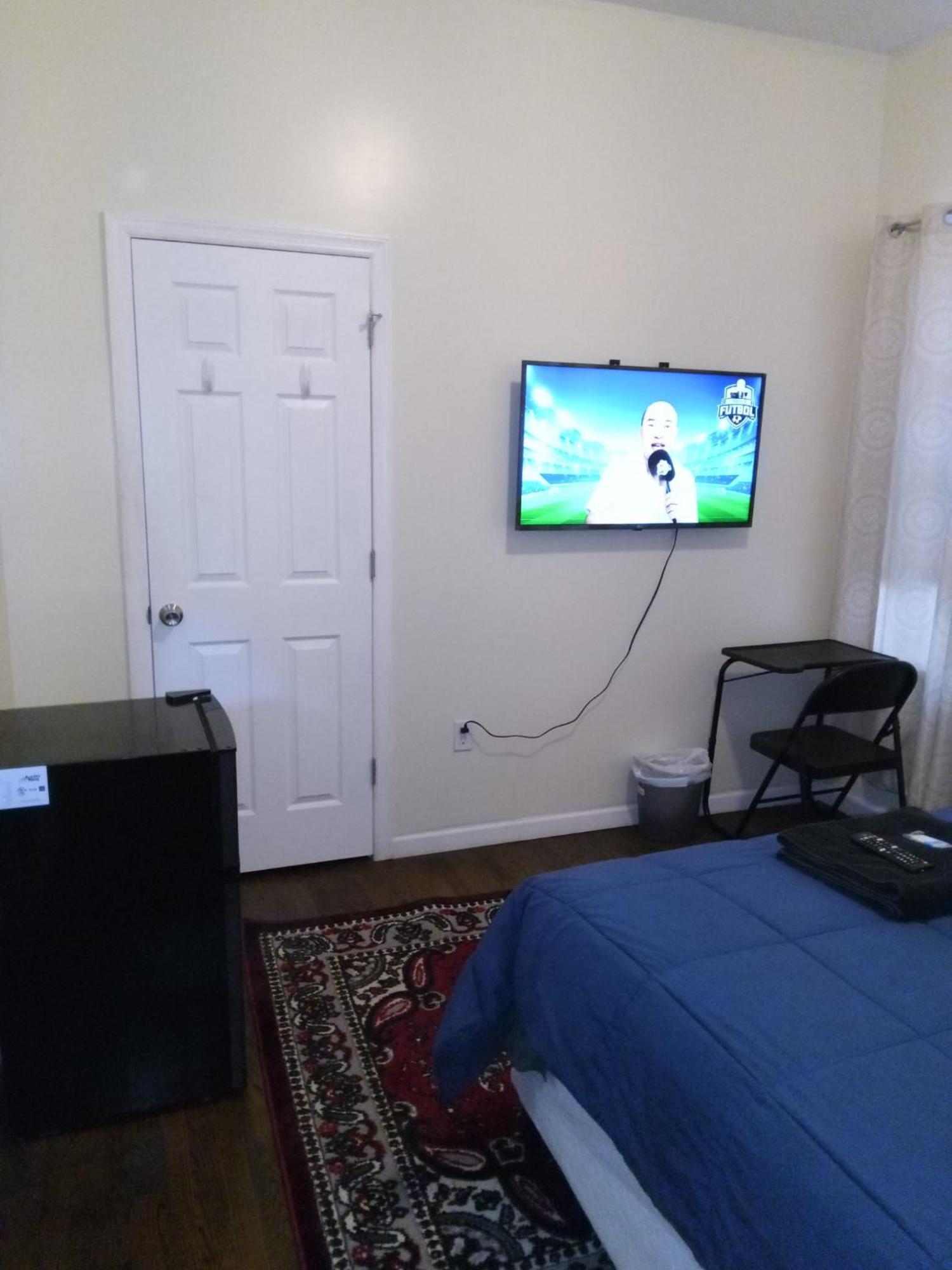 Willoughby Apartment
