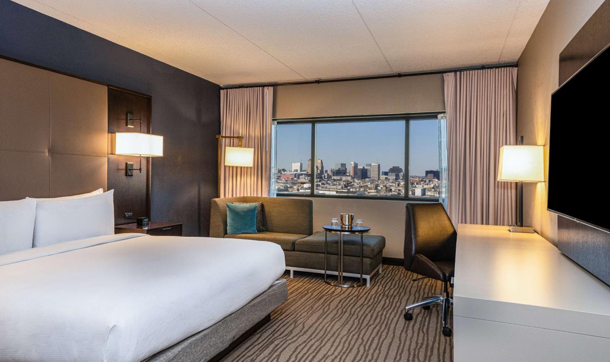 Hotel Doubletree By Hilton Airport 4*