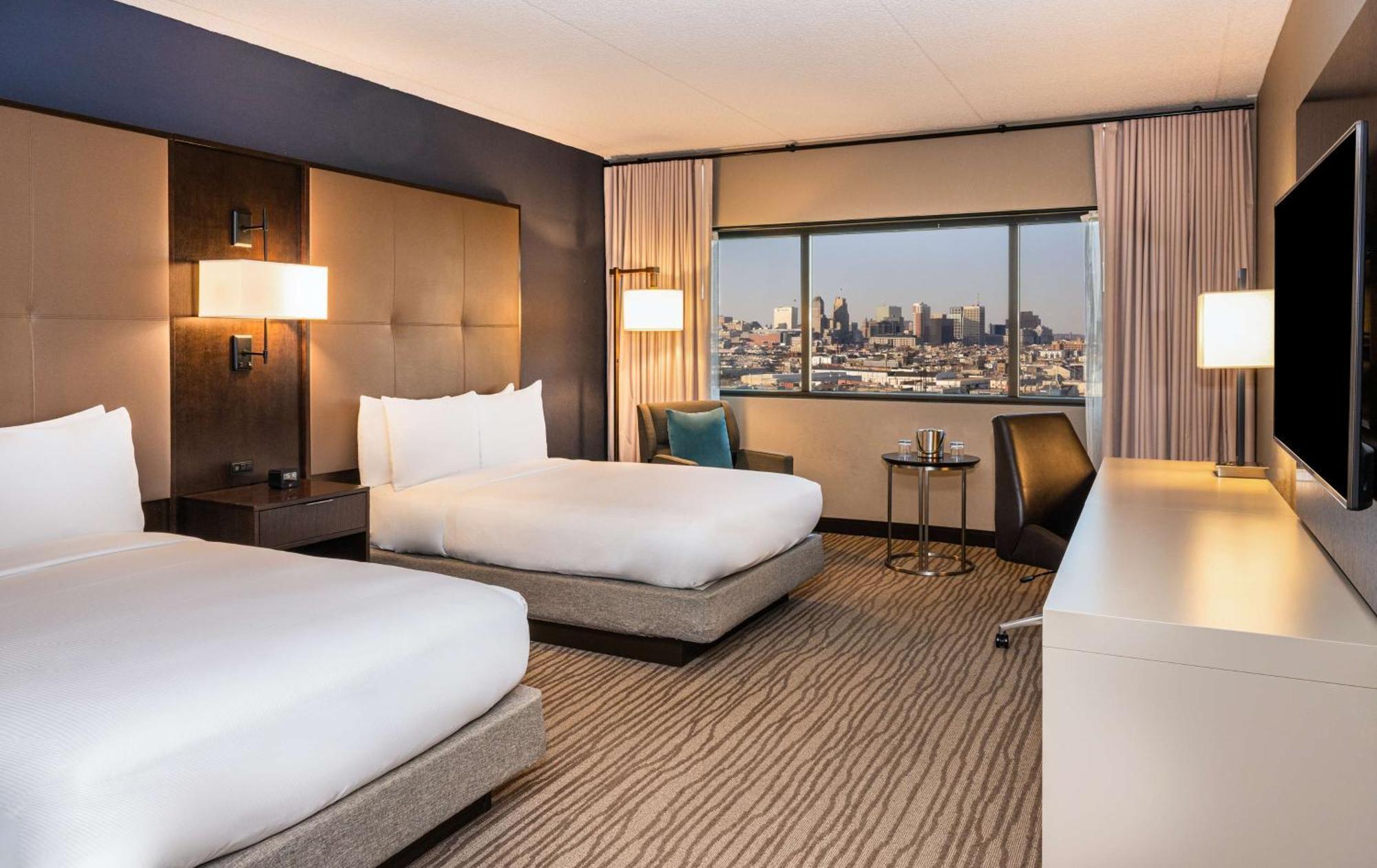 Doubletree By Hilton Airport Newark