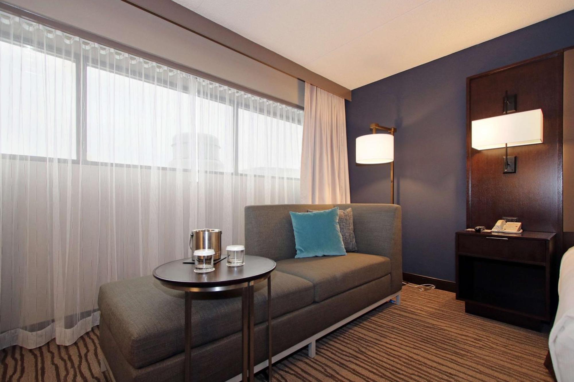 Doubletree By Hilton Airport 4* Newark
