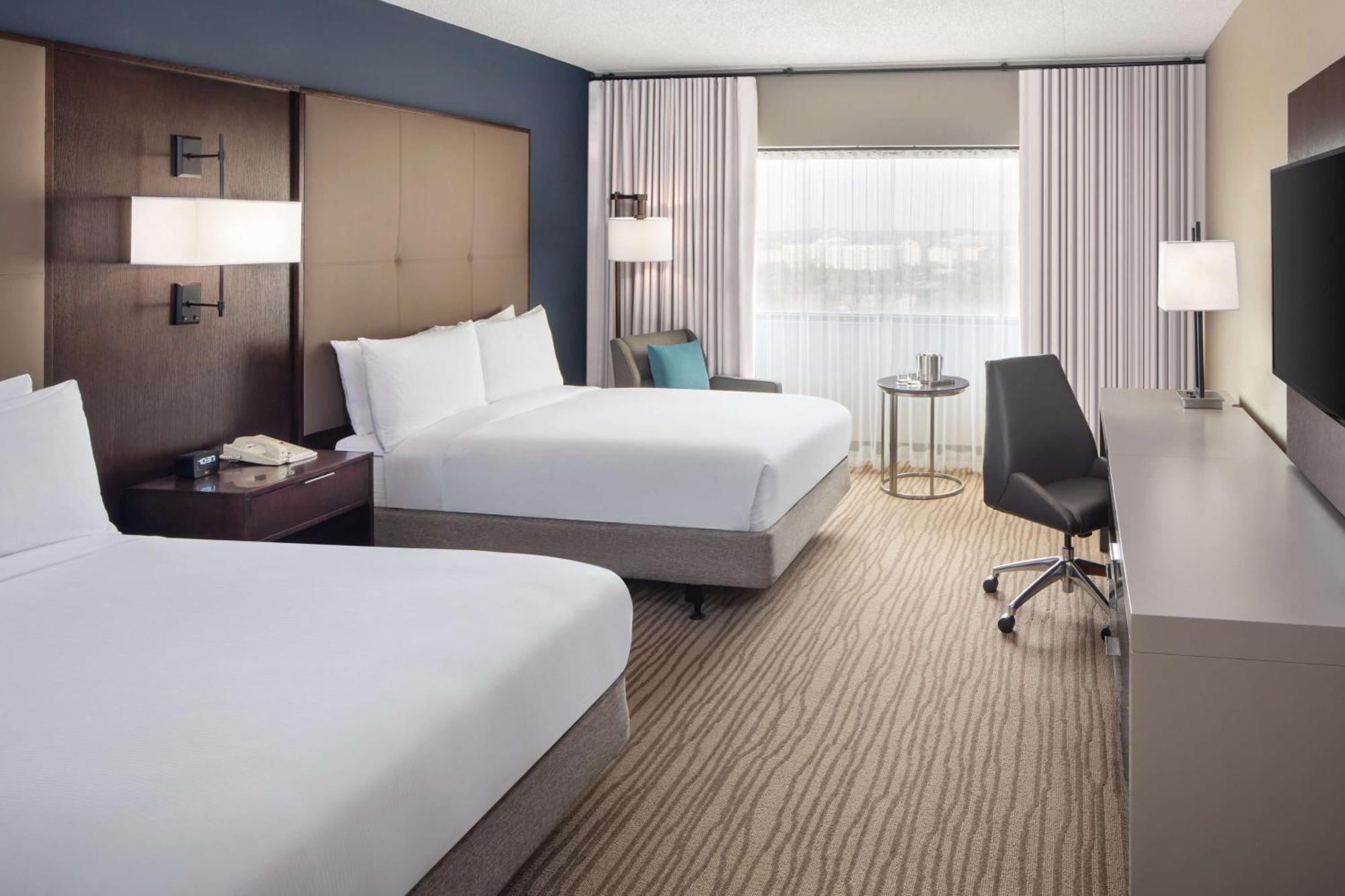Doubletree By Hilton Airport Newark