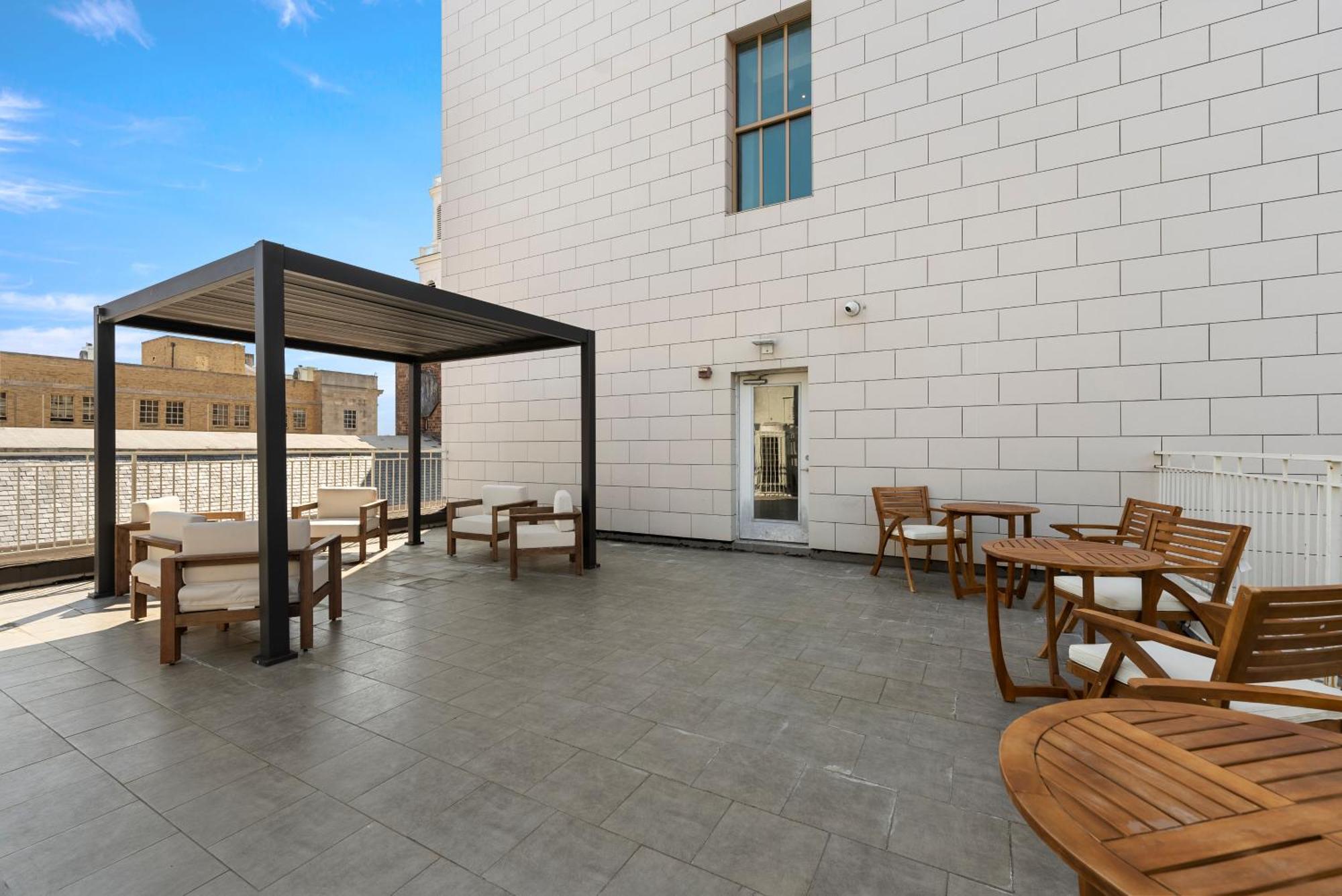 Downtown Urban Apt/ewr/nyc/dream Mall/prud Ctr *