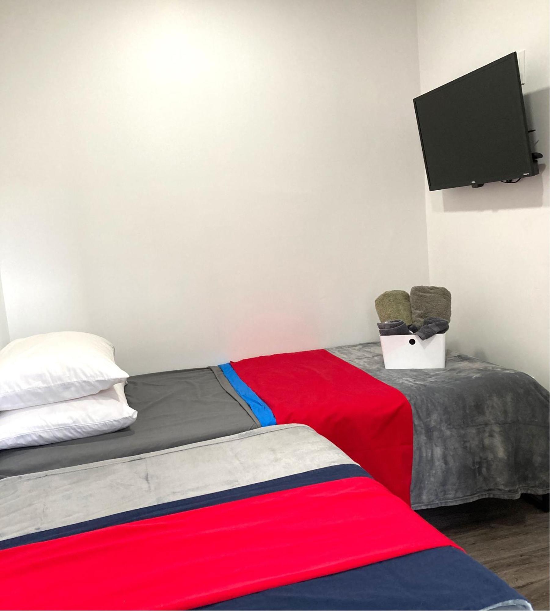 Modern Ironbound With Kitchen-fasttraintonyc-onestoptoairport * Newark