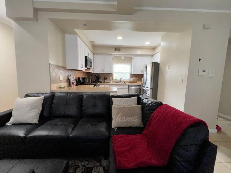 2bedroom Close To Nyc/ Ewr Apartment Newark