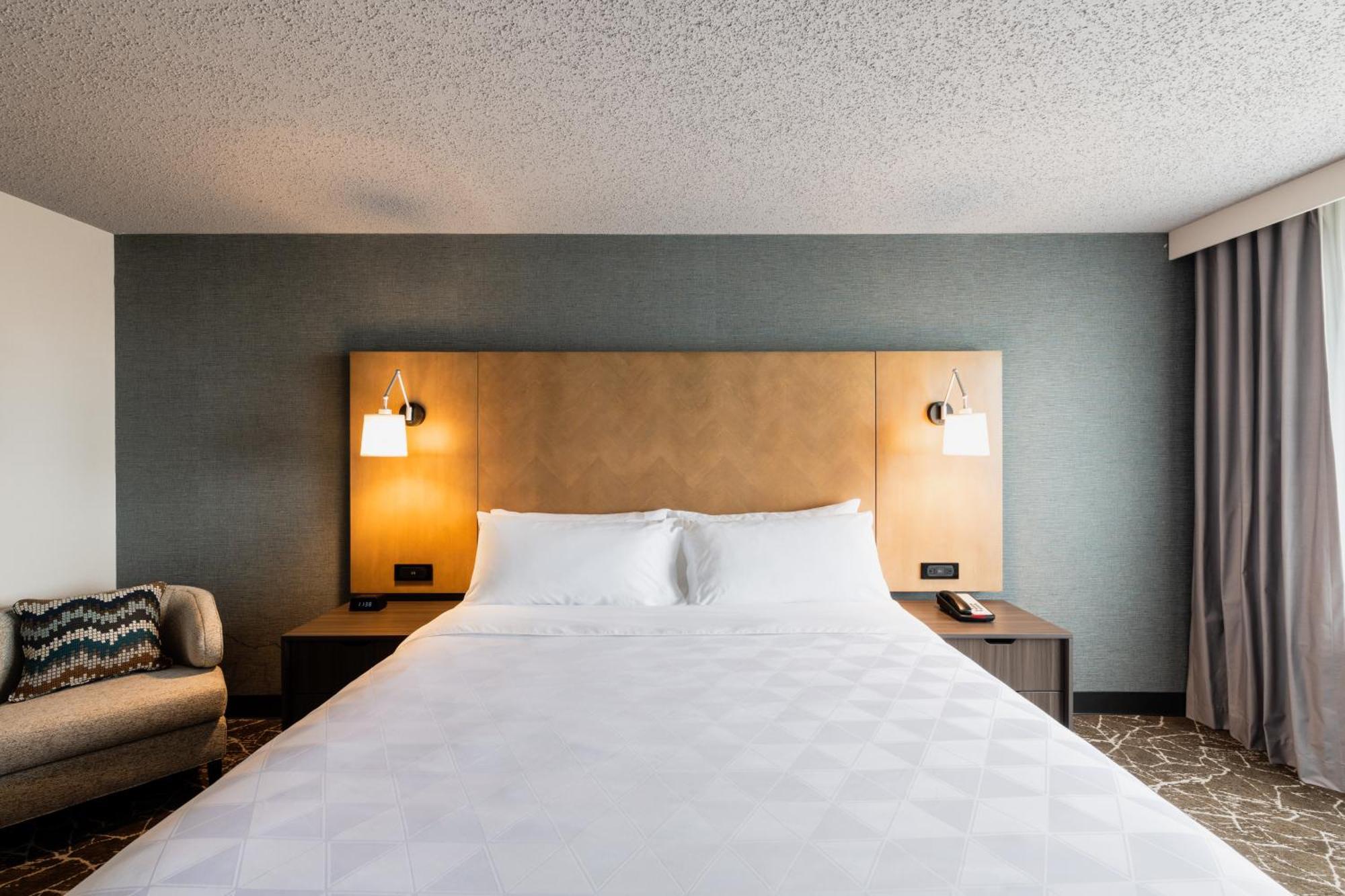 International Airport Hotel 3*
