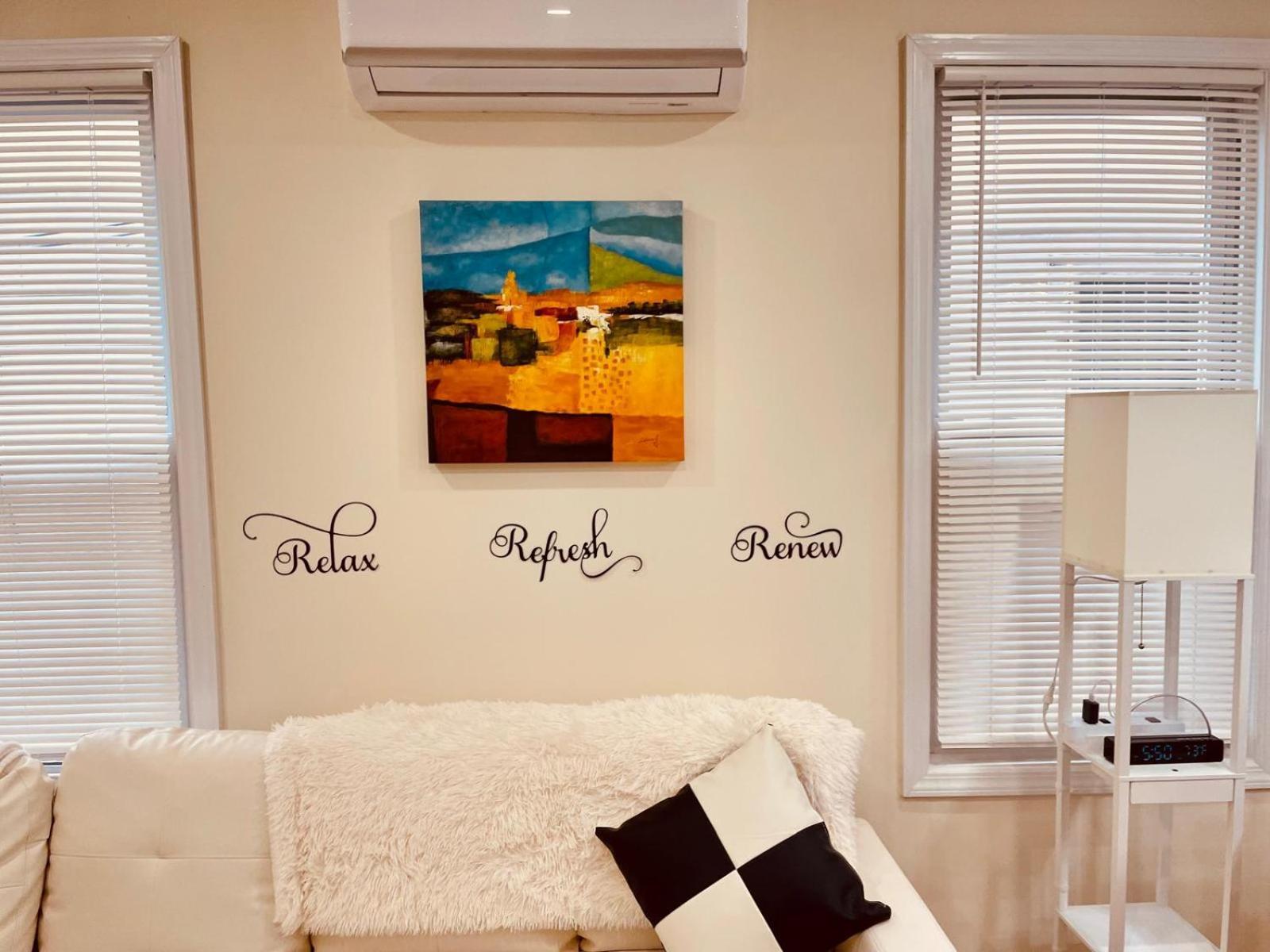 Ooohlala! 2 Beds And 2 Full Baths W/free Parking * Newark
