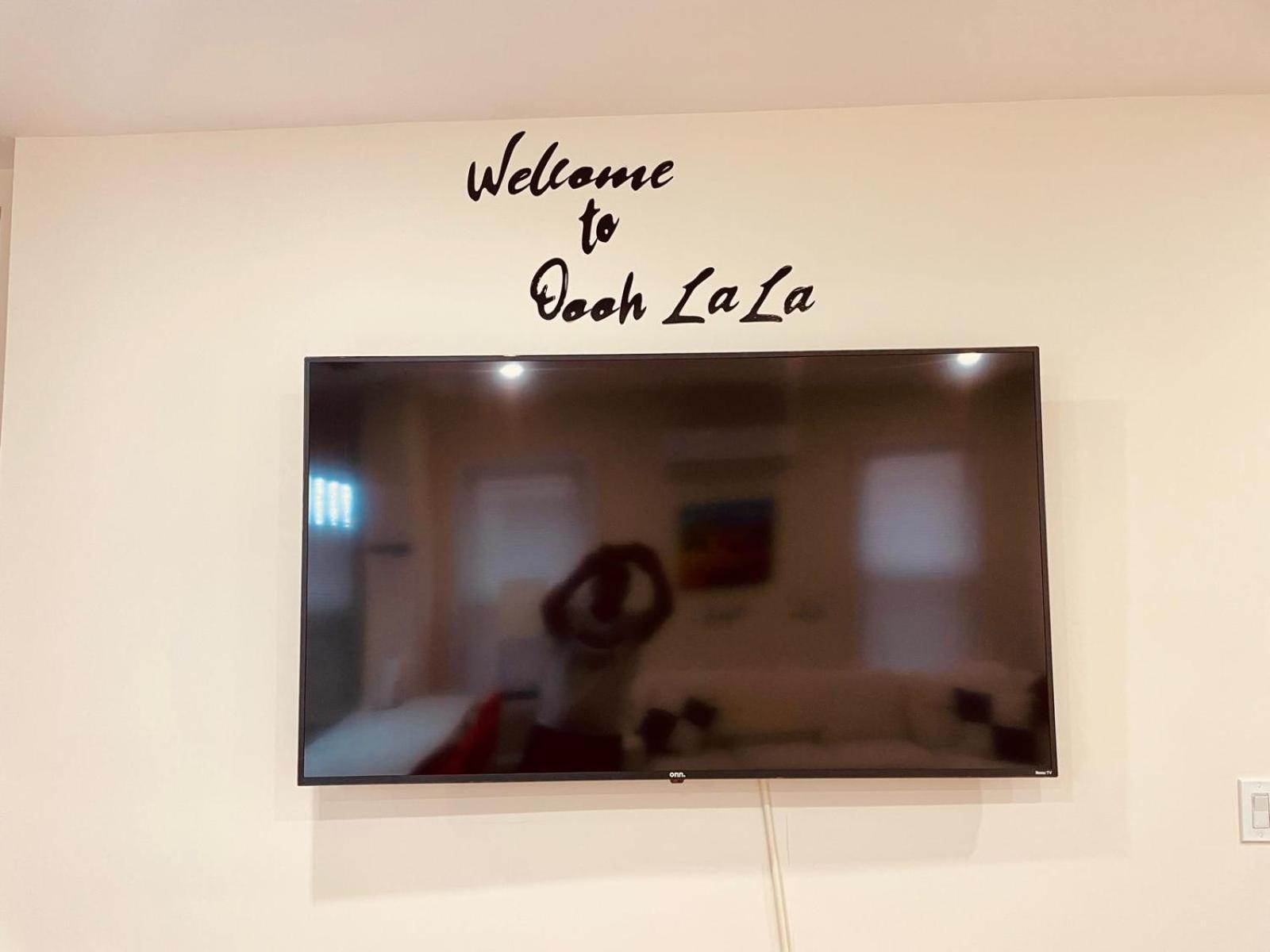 Ooohlala! 2 Beds And 2 Full Baths W/free Parking Apartment Newark