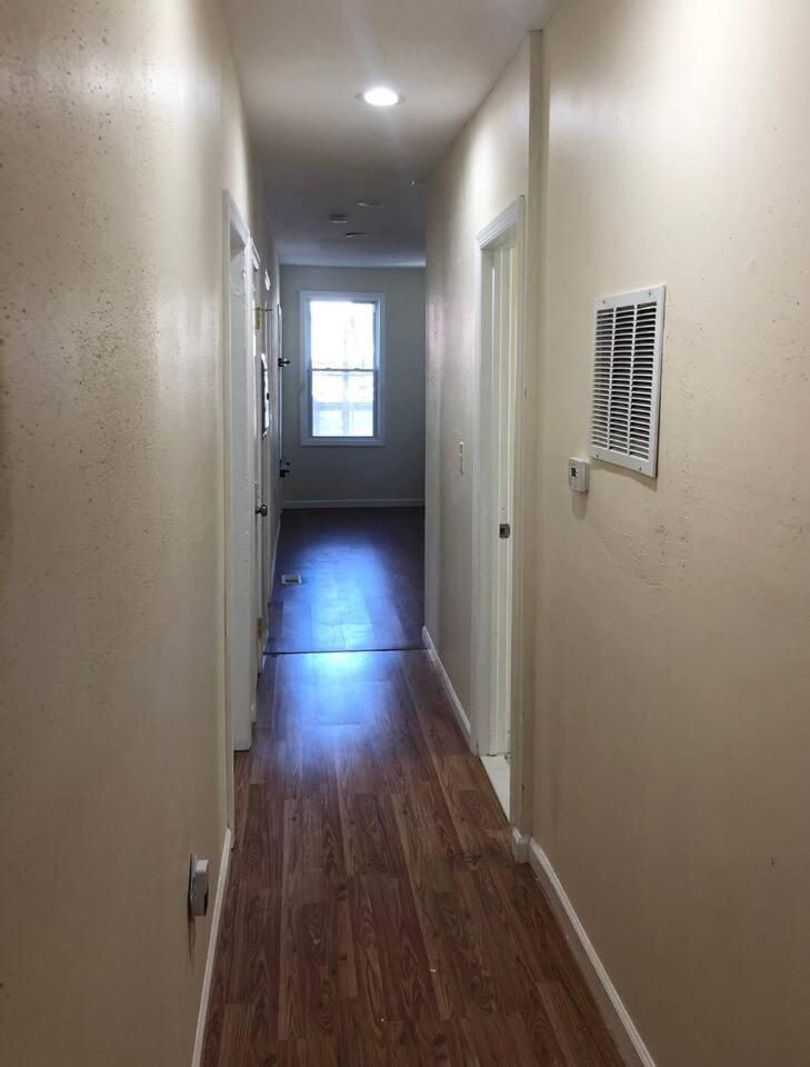 Spacious And Private With 3 Bedrooms And 1 Bathroom Near International Airport Ewr And New York Apartamento Newark