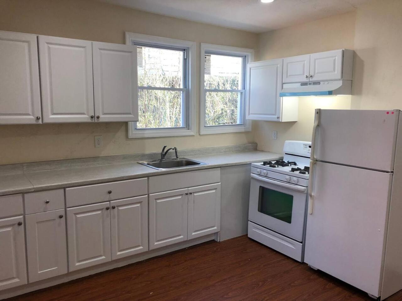 Spacious And Private With 3 Bedrooms And 1 Bathroom Near International Airport Ewr And New York *