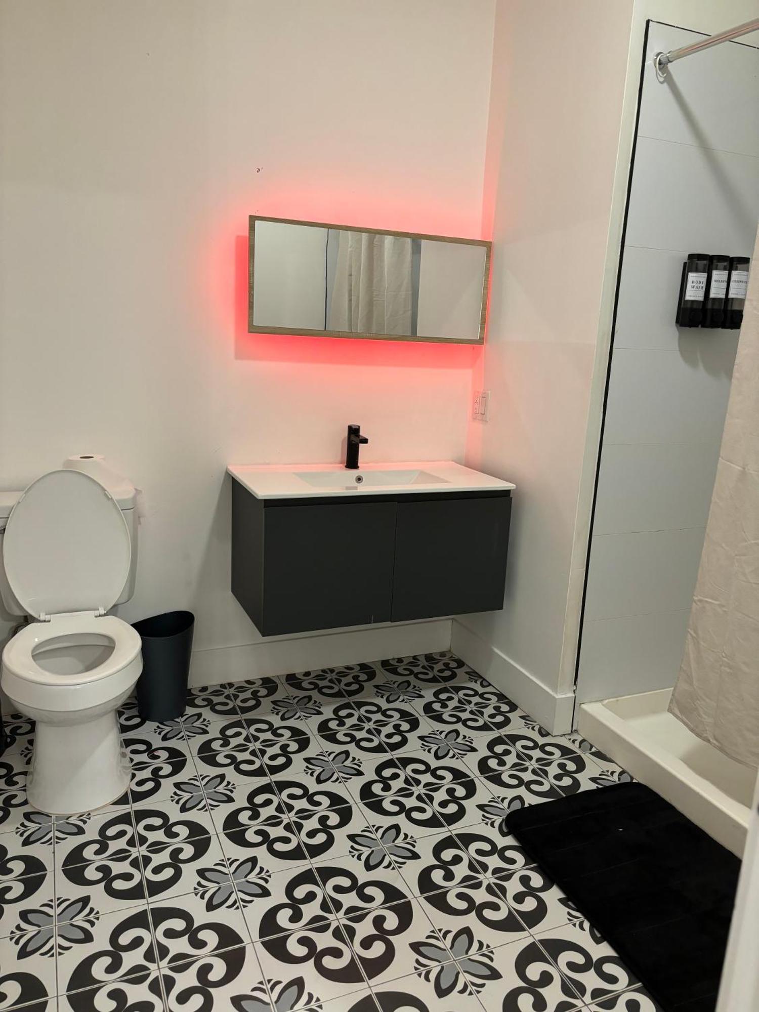 Willoughby Apartment Newark