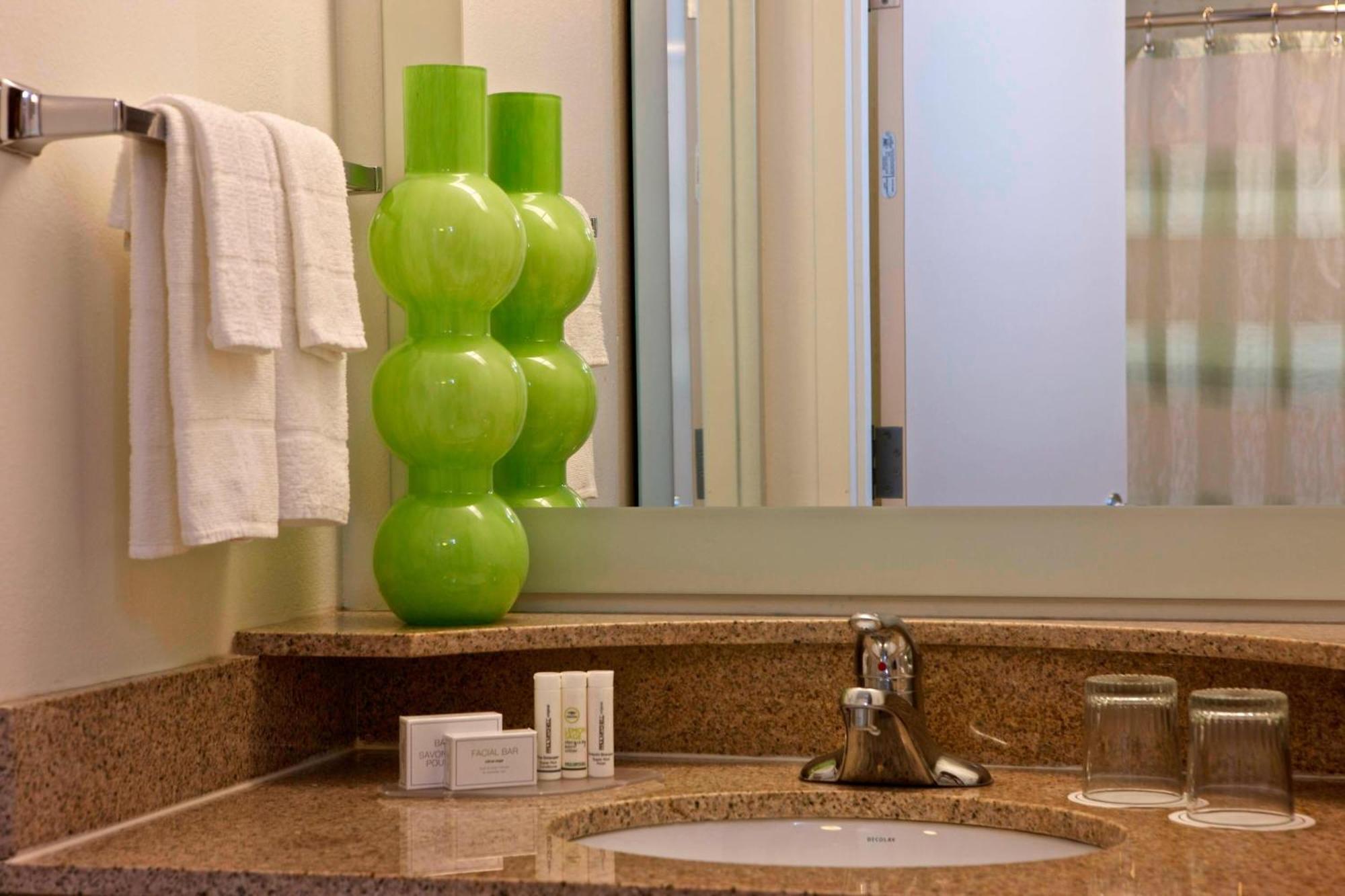 Springhill By Marriott International Airport 3* Newark