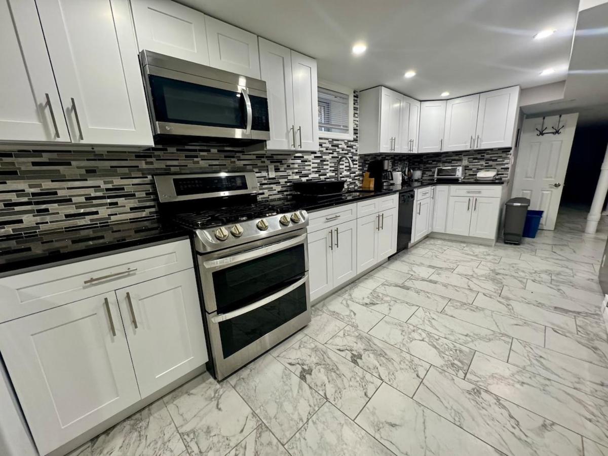2-bedroom Sleeps 6 Near Ewr & American Dream Apartment