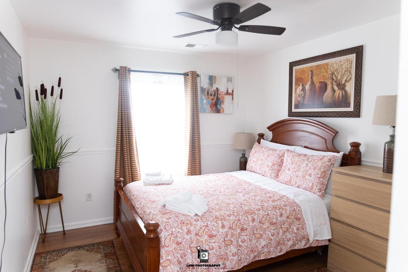 Apartment Airport Oasis: Spacious 3-bed Near Ewr & Nyc Newark
