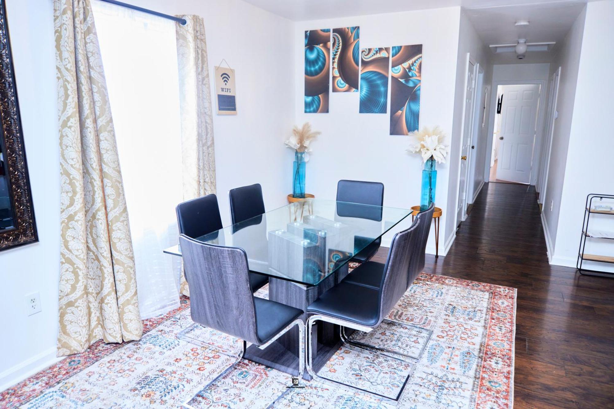 Airport Oasis: Spacious 3-bed Near Ewr & Nyc Apartment *