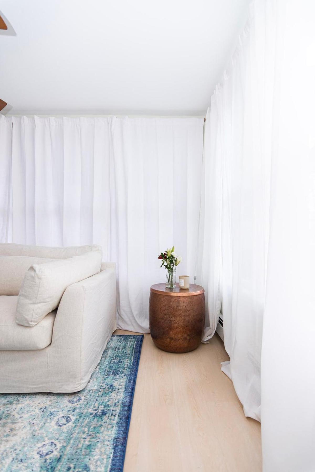 Spacious Vibe Newark's Hidden Gem Holiday home *
