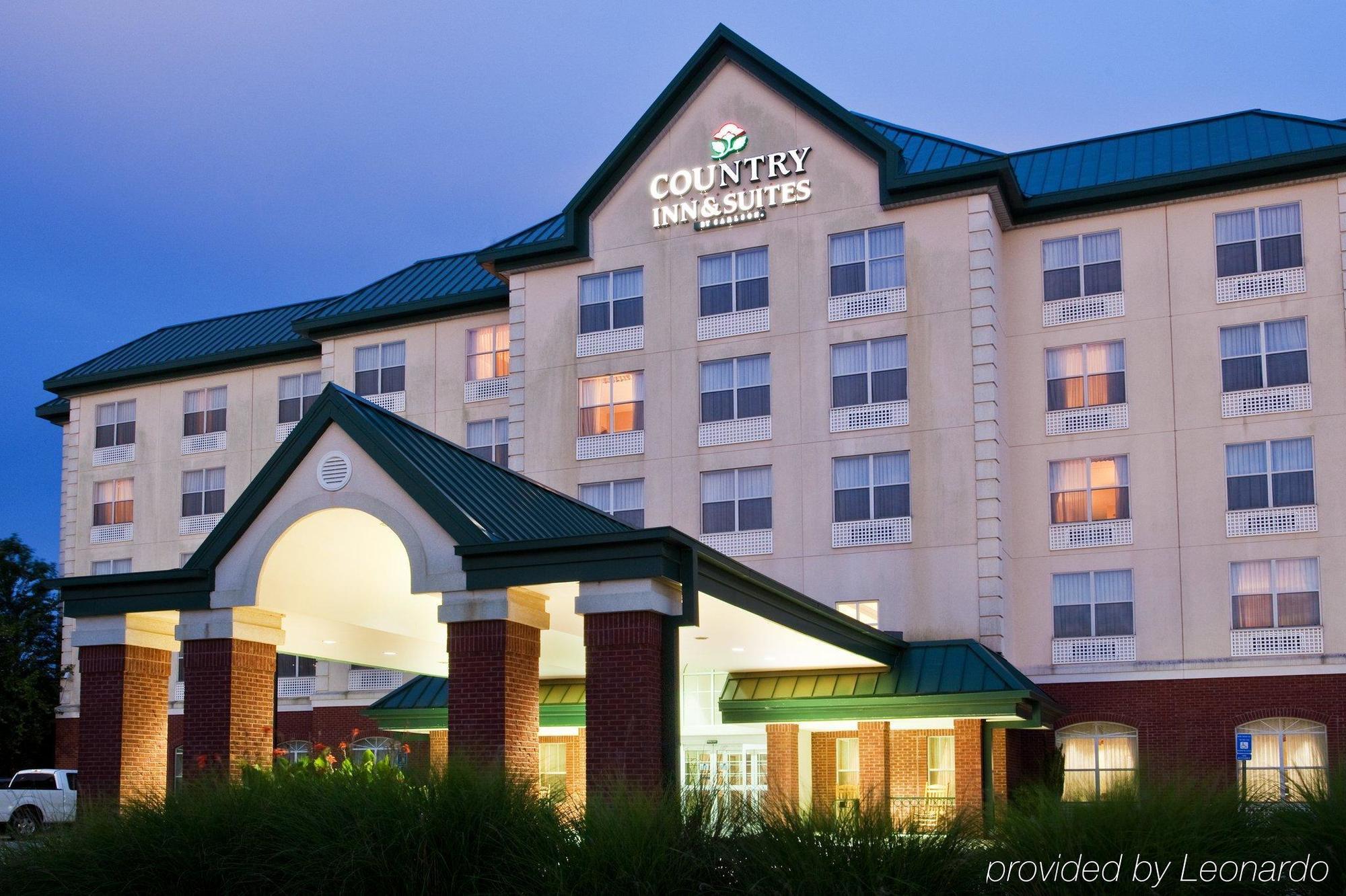 Hampton & By Hilton- Airport Elizabeth Hotel