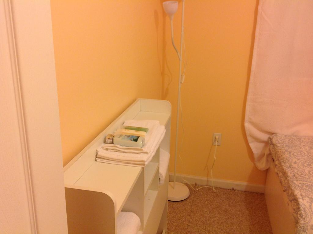 Mojoy Homesuites At Runyon Guest house