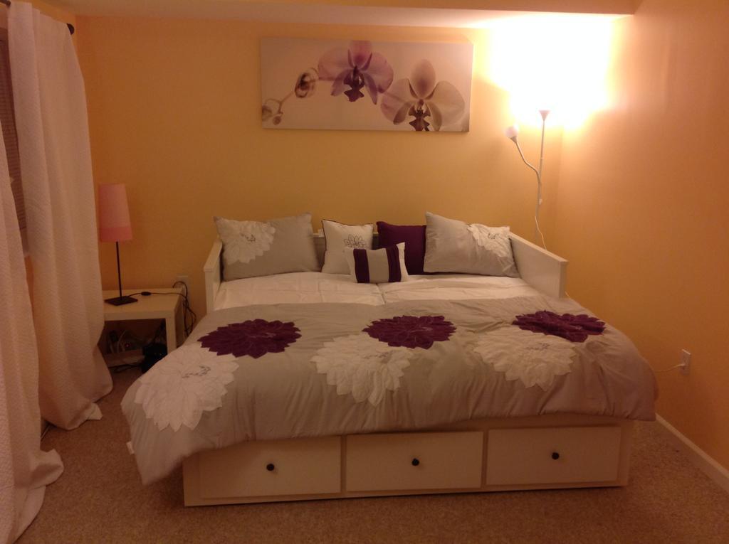 Mojoy Homesuites At Runyon Guest house