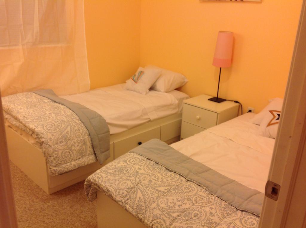 Mojoy Homesuites At Runyon Guest house Newark