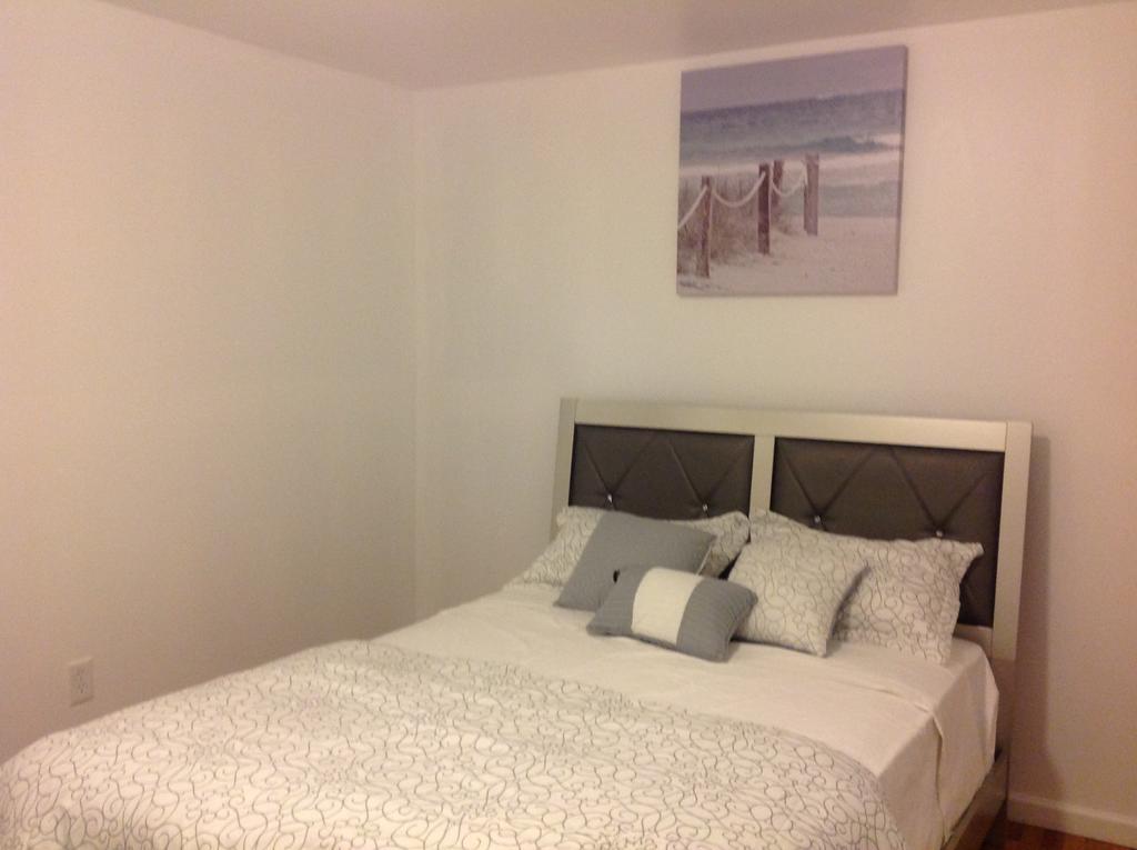 Guest house Mojoy Homesuites At Runyon *
