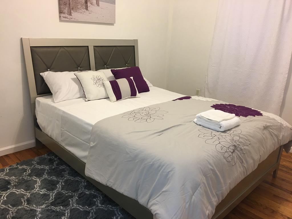 Mojoy Homesuites At Runyon