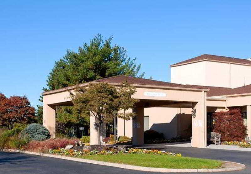 Courtyard Liberty International Airport 3* Newark