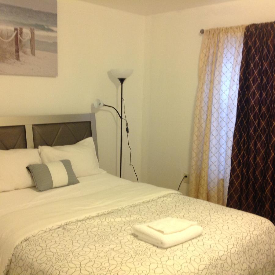 Mojoy Homesuites At Runyon *
