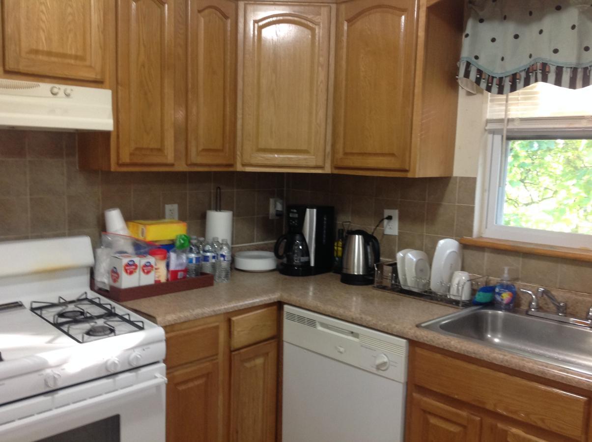 Mojoy Homesuites At Runyon Guest house