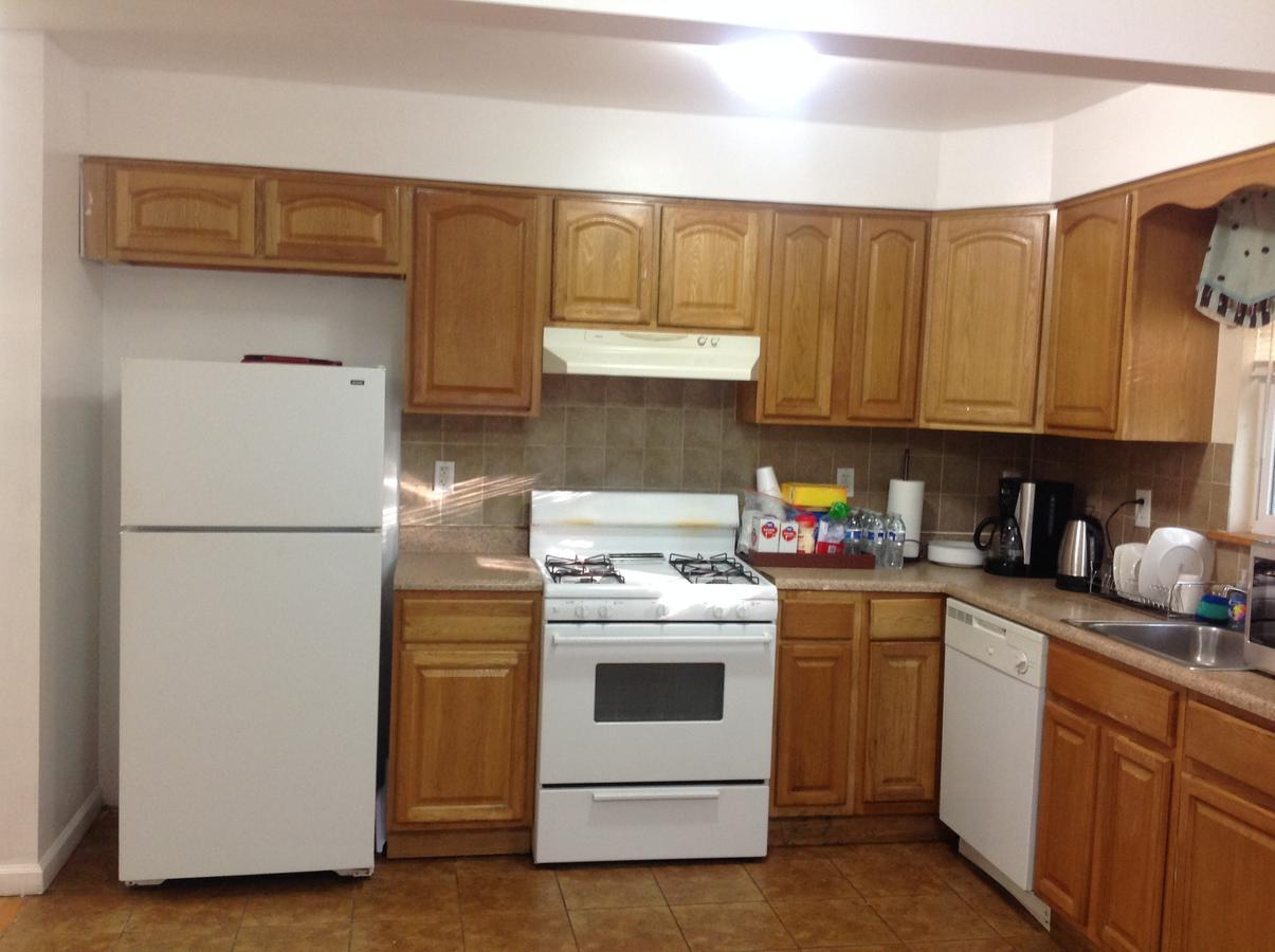 Mojoy Homesuites At Runyon Newark