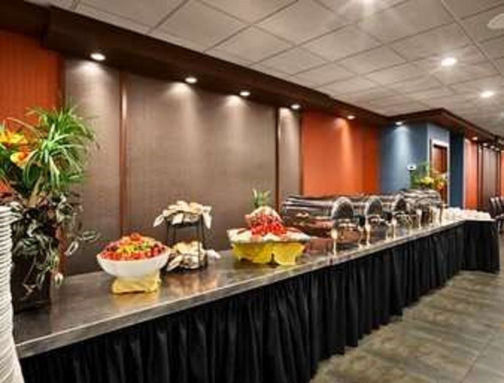 Hotel International Airport 3*