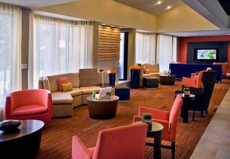 Courtyard Liberty International Airport Hotel
