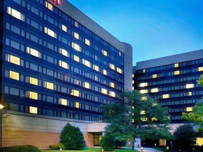 Liberty International Airport Marriott Hotel