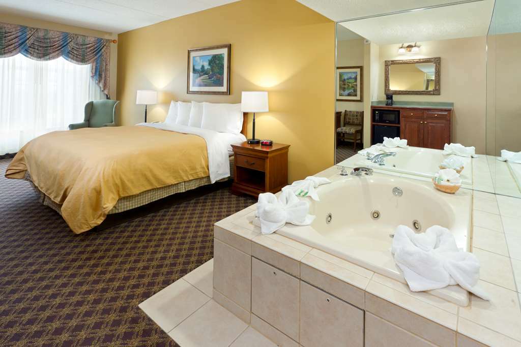 Hampton & By Hilton- Airport Elizabeth 3*