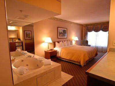 Hampton & By Hilton- Airport Elizabeth 3* Newark