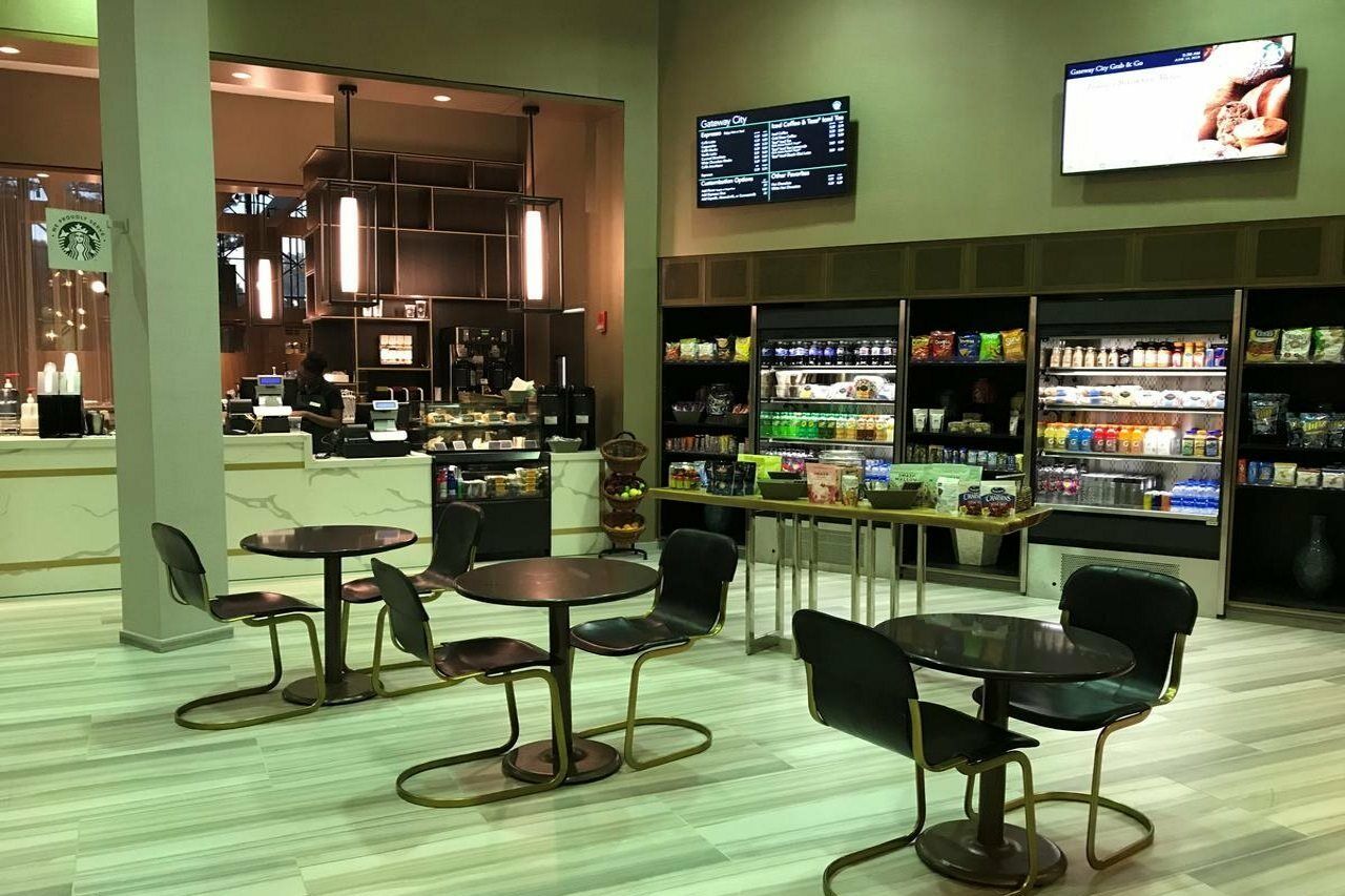 Doubletree By Hilton Airport 4*