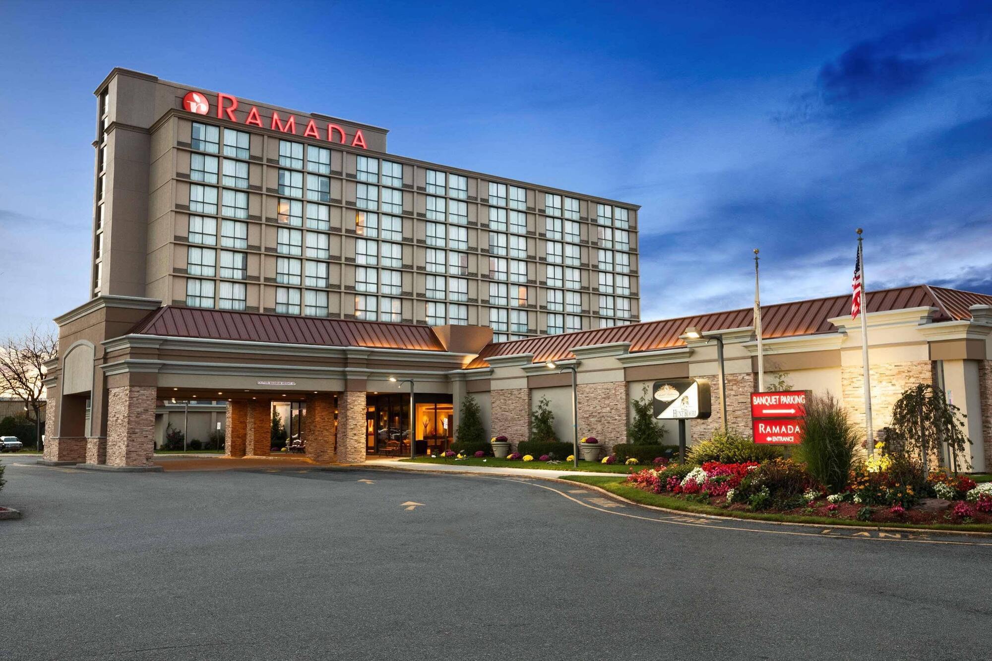 International Airport Hotel